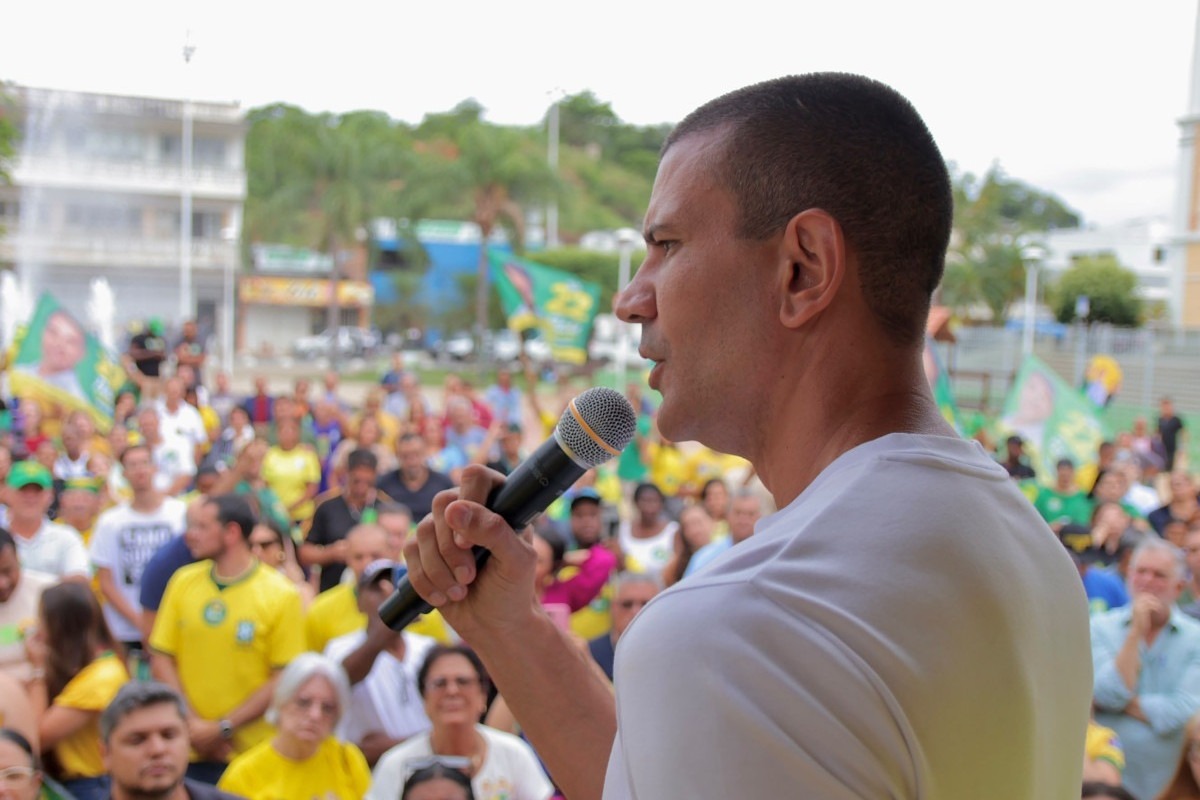 Votos nos indecisos e ausentes no 1&ordm; turno