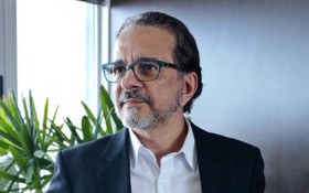 Rejei&ccedil;&atilde;o e indecisos: os fatores cruciais