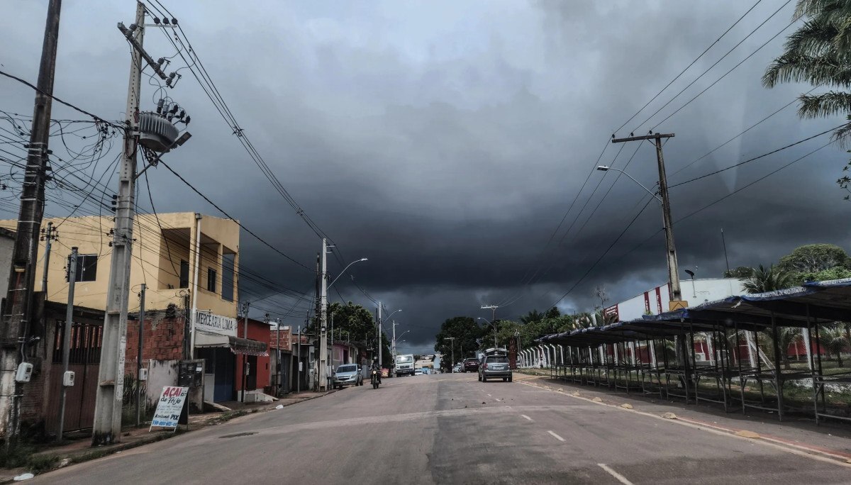 Acre tem alerta para temporais e ventos de 60 km/h