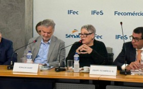 Fecom&eacute;rcio RJ debate impactos da redu&ccedil;&atilde;o da jornada de trabalho