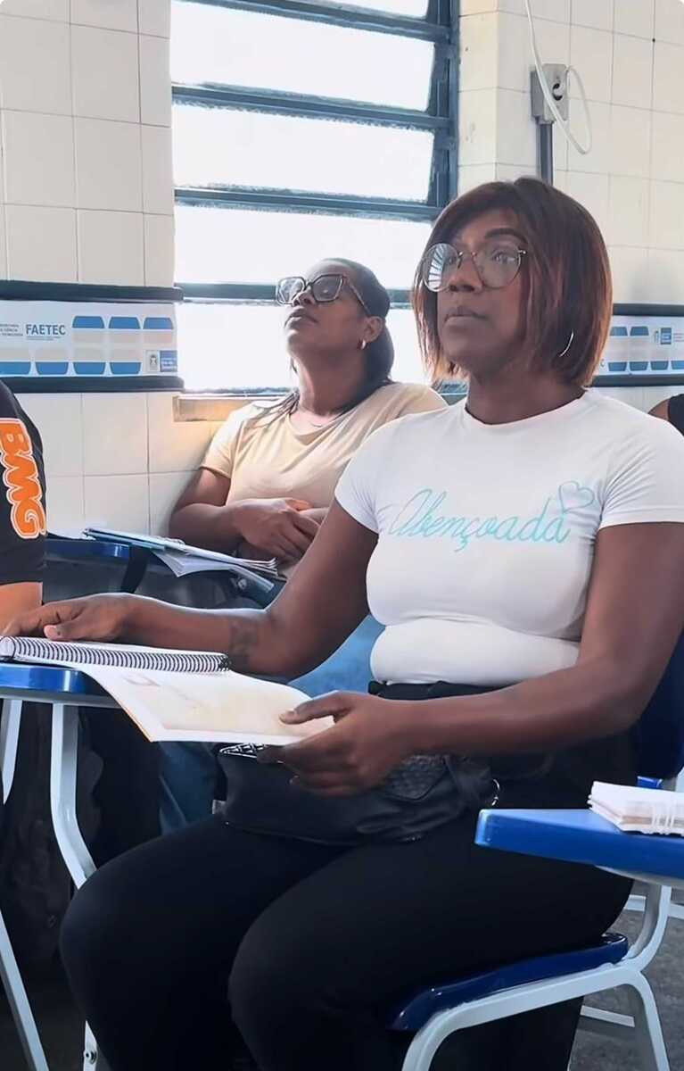Aluna da Faetec supera o c&acirc;ncer de mama com apoio da educa&ccedil;&atilde;o