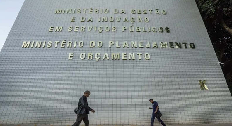 Governo estuda criar autarquia para centralizar aposentadorias