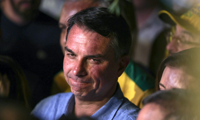 Fl&aacute;vio prepara pedido de anula&ccedil;&atilde;o da elei&ccedil;&atilde;o e acusa STF de quebra de isonomia