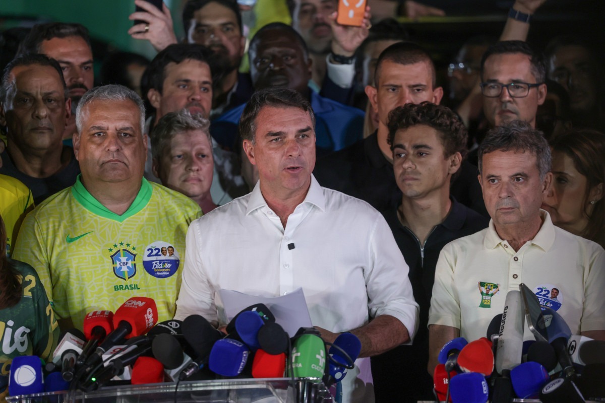 Fl&aacute;vio n&atilde;o reconhece derrota e pede anula&ccedil;&atilde;o da elei&ccedil;&atilde;o