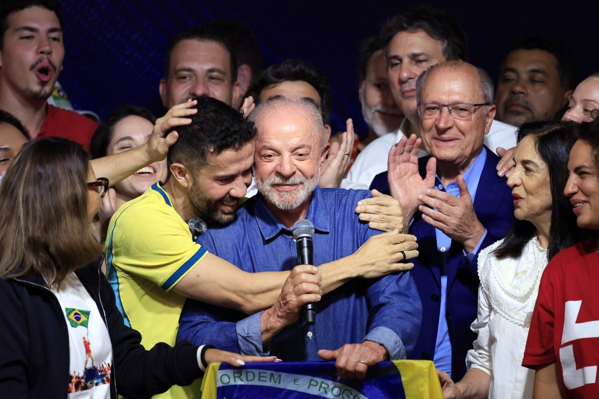 Mobiliza&ccedil;&atilde;o e estrat&eacute;gia digital s&atilde;o principais marcas da virada de Lula