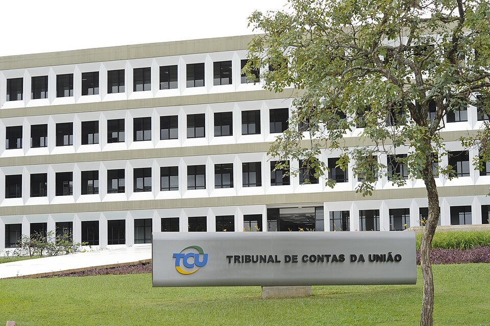 TCU confirma irregularidades na folha federal