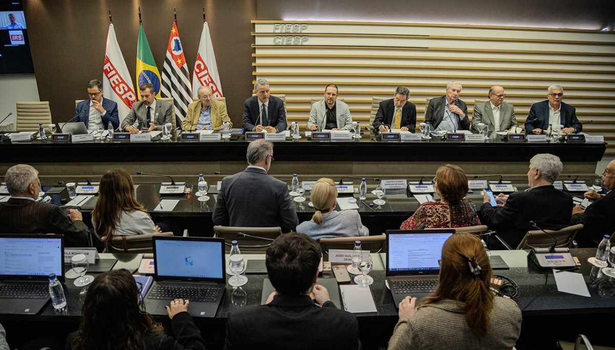 Fiesp debate pol&iacute;tica externa e com&eacute;rcio