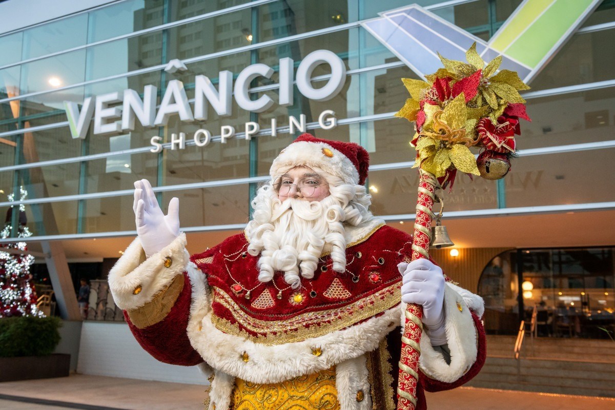 BRASILIANAS | Ven&acirc;ncio Shopping abre temporada de Natal com chegada do Papai Noel em Bras&iacute;lia