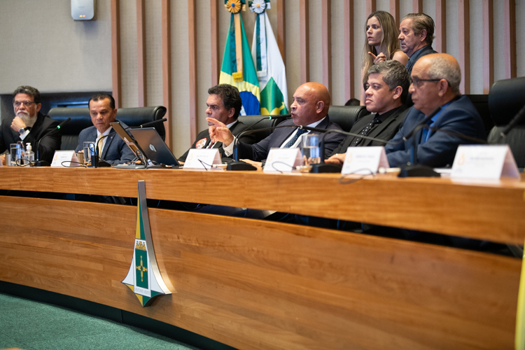 CLDF aprova regra que permite reelei&ccedil;&atilde;o da
Mesa Diretora