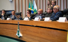 CLDF aprova regra que permite reelei&ccedil;&atilde;o da
Mesa Diretora