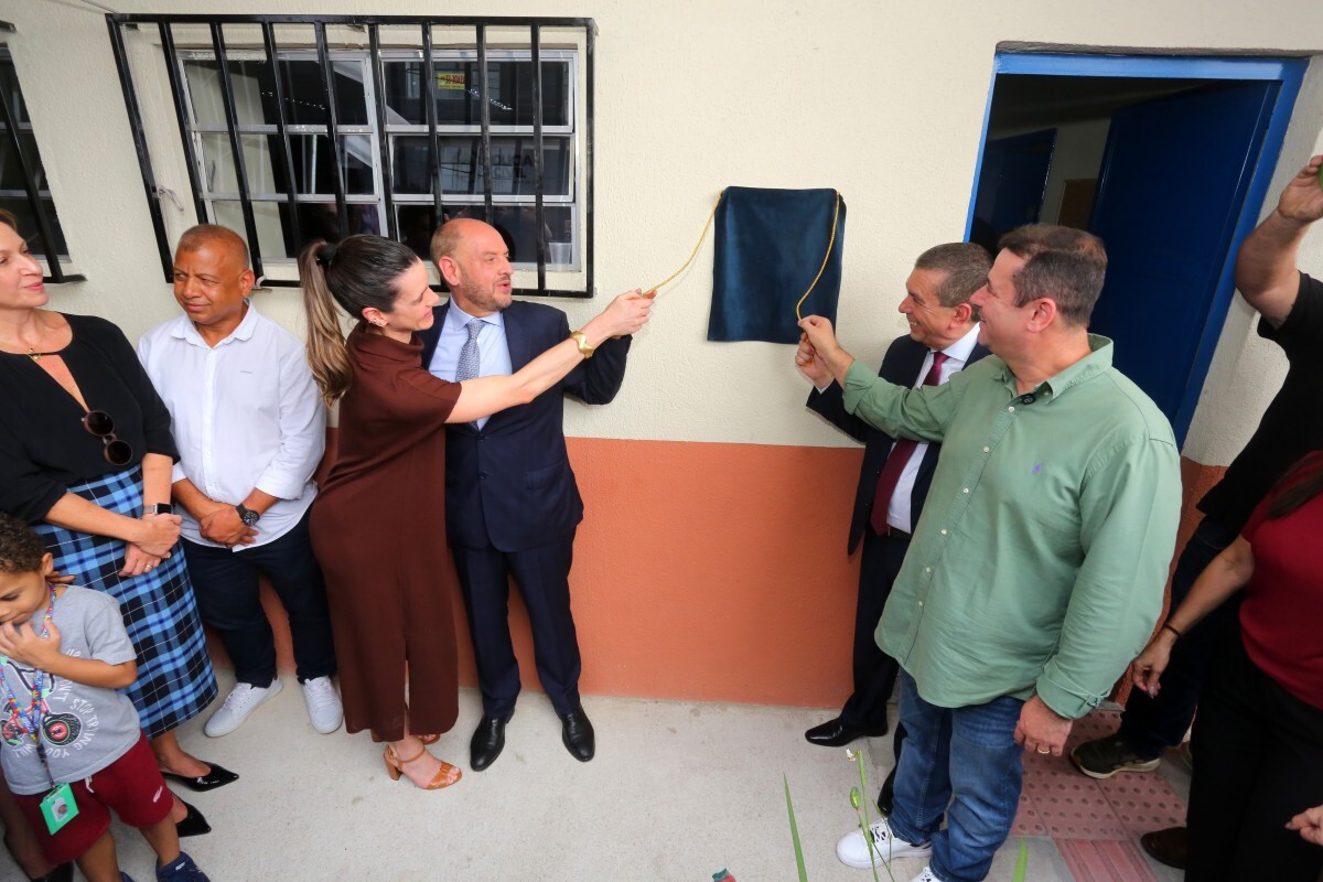 Governo do Rio inaugura primeira delegacia especializada de prote&ccedil;&atilde;o a crian&ccedil;as e adolescentes na Baixada Fluminense