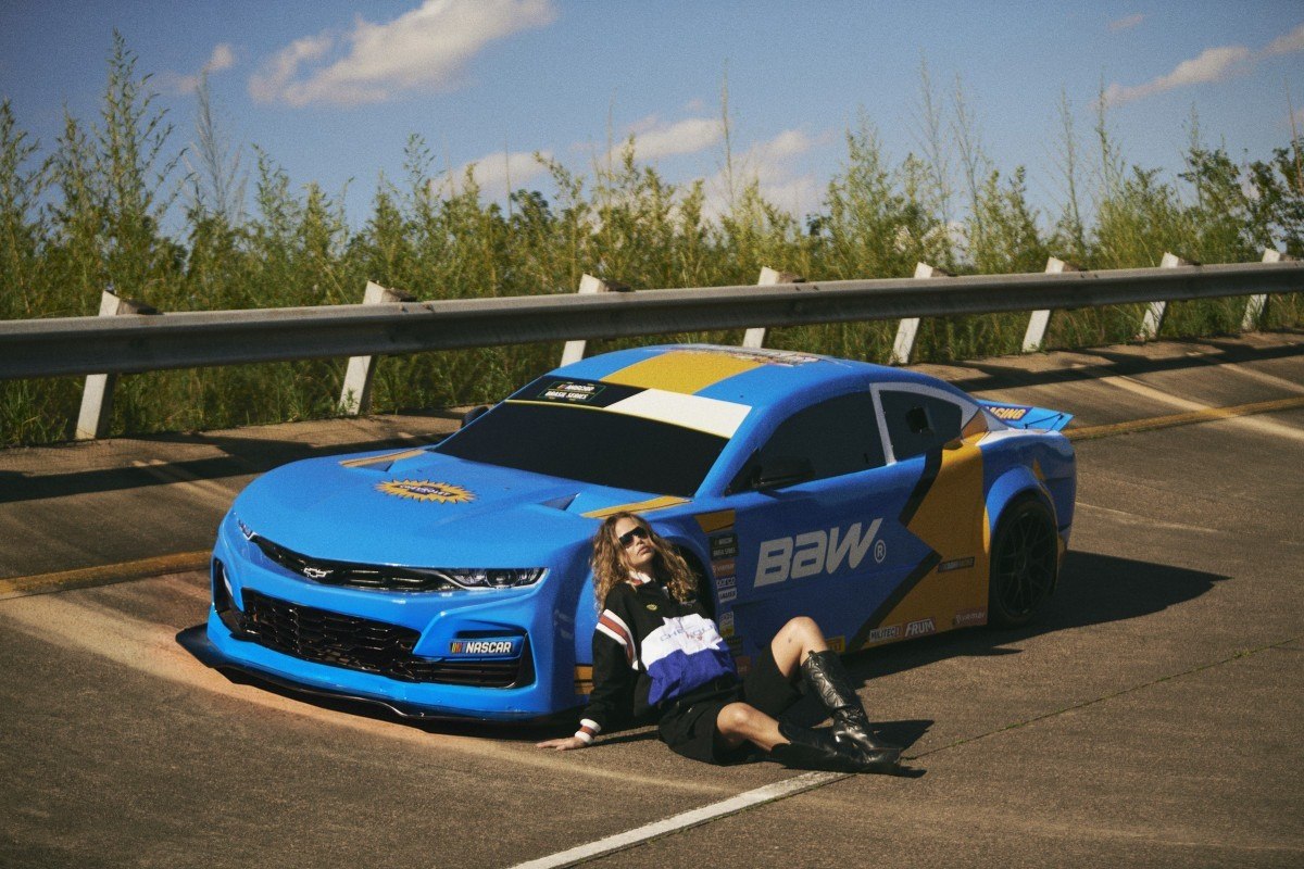 Mundo da moda descobre o mundo do automobilismo