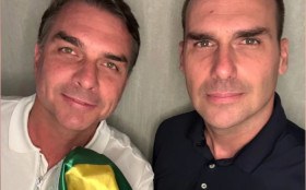Eduardo e Fl&aacute;vio se re&uacute;nem nos EUA e prometem manter luta pol&iacute;tica contra o governo