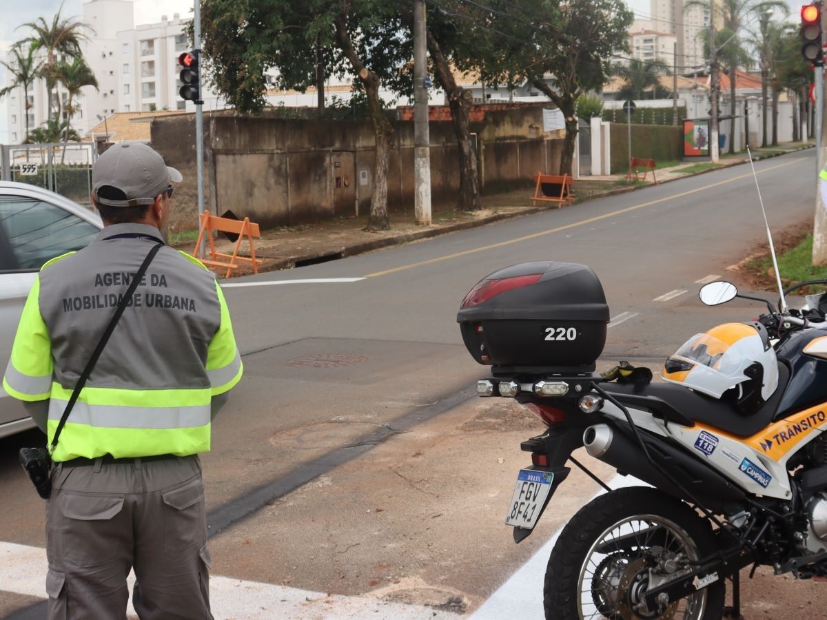 Emdec interdita trecho da rua Dr. Salles Oliveira em Campinas