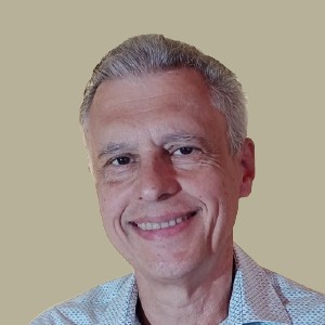 Fernando Molica